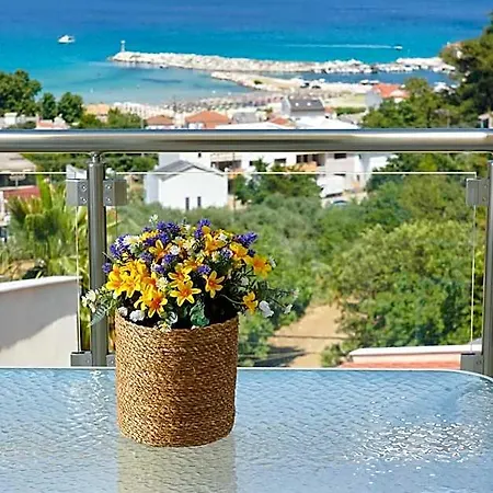 Inroy Sea View فندق