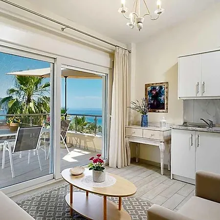 Inroy Sea View